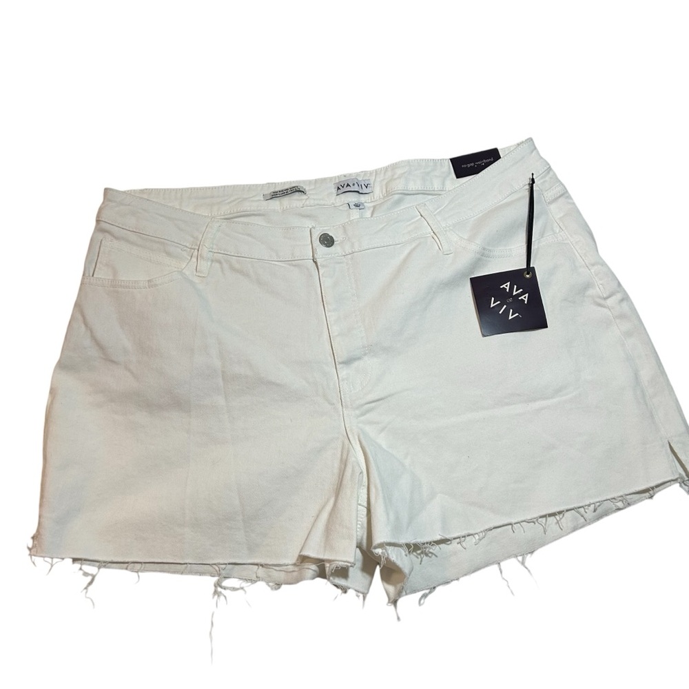 NWT Ava & Viv High Rise Midi Shorts No Gap Waistband Off White Raw Hem Sz 22